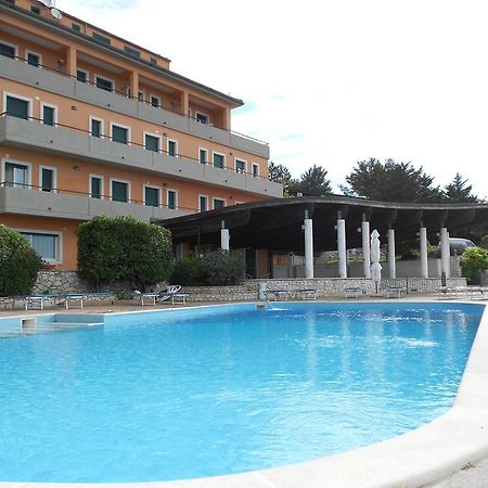 Hotel Santangelo Monte SantʼAngelo المظهر الخارجي الصورة