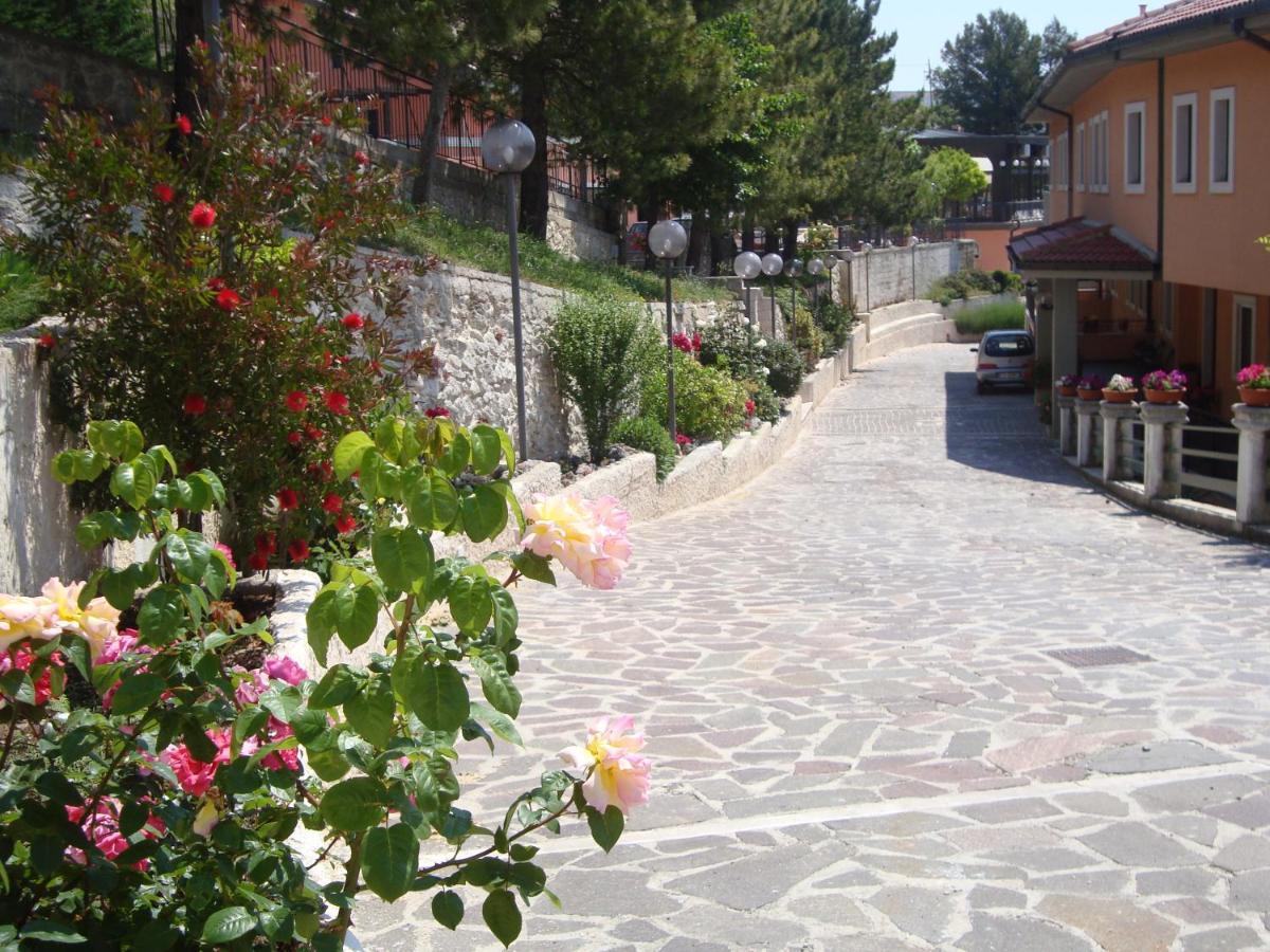Hotel Santangelo Monte SantʼAngelo المظهر الخارجي الصورة