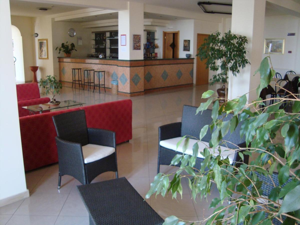 Hotel Santangelo Monte SantʼAngelo المظهر الخارجي الصورة