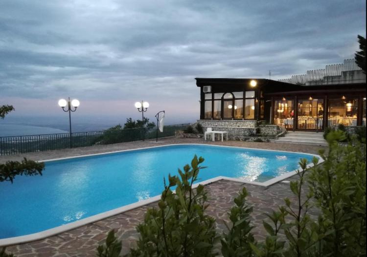 Hotel Santangelo Monte SantʼAngelo المظهر الخارجي الصورة