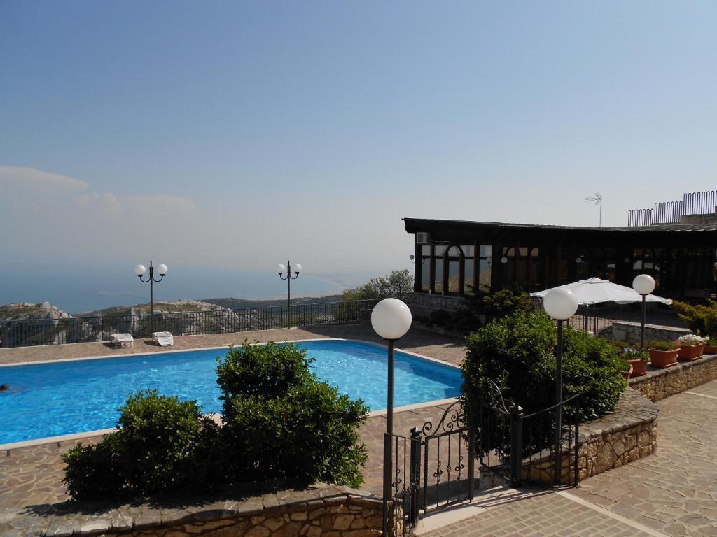 Hotel Santangelo Monte SantʼAngelo المظهر الخارجي الصورة
