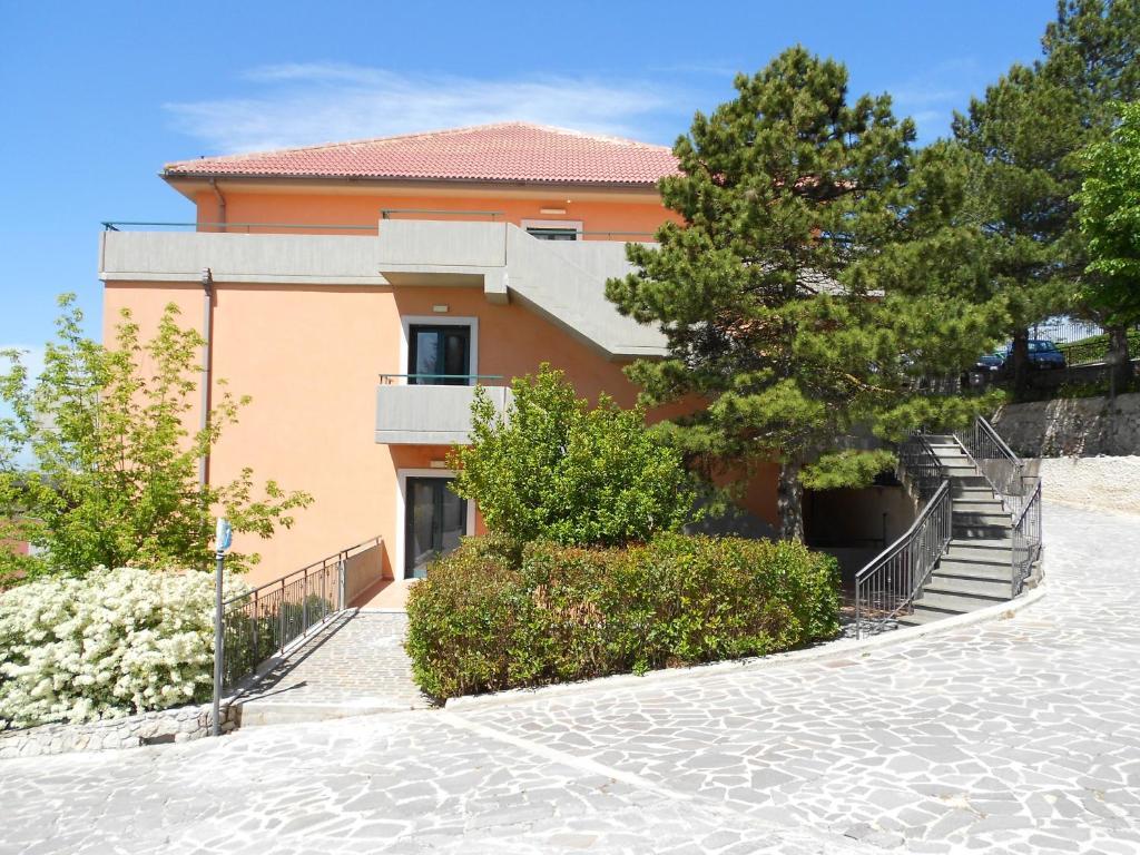 Hotel Santangelo Monte SantʼAngelo المظهر الخارجي الصورة