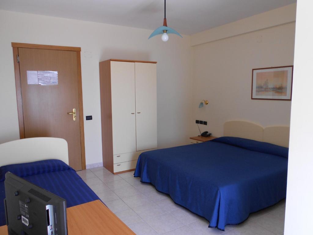 Hotel Santangelo Monte SantʼAngelo الغرفة الصورة