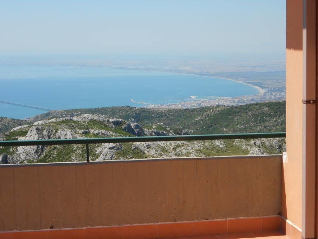 Hotel Santangelo Monte SantʼAngelo المظهر الخارجي الصورة